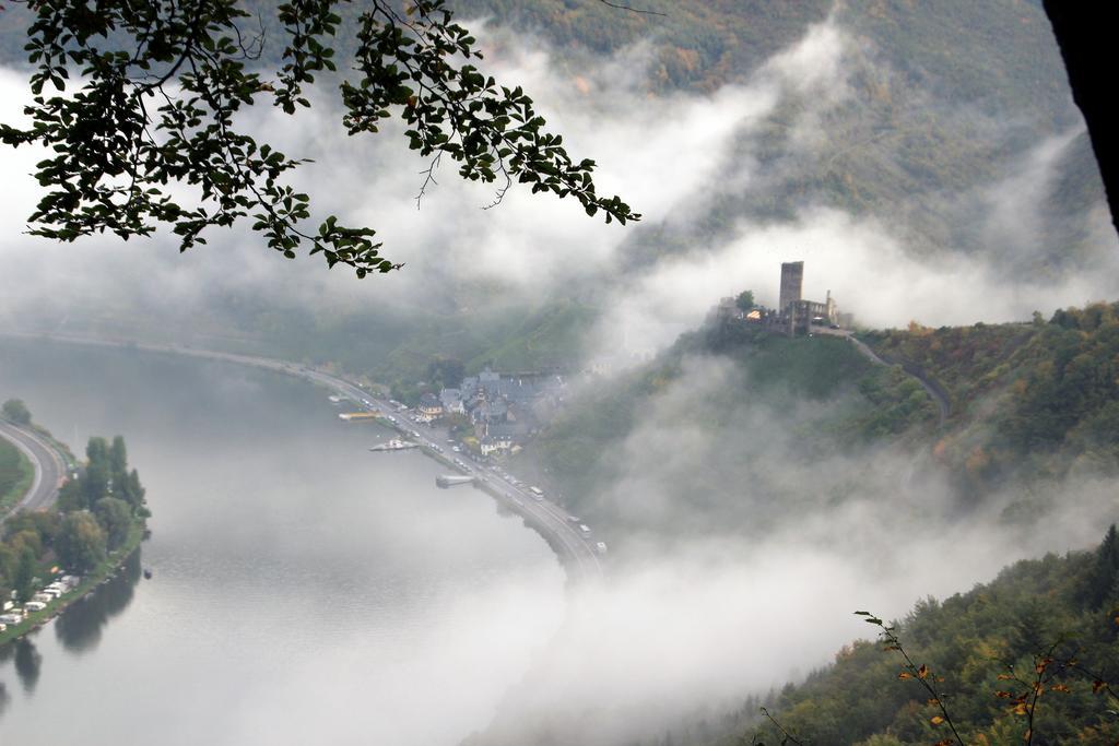 Hotel Haus Burg Metternich Beilstein  Zewnętrze zdjęcie